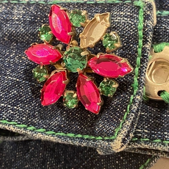 Spanner Jean Jacket Size 4 Embellished With Brooches - Picture 10 of 10